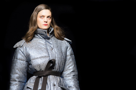 Moisés Nieto Fashion Show auf der Mercedes-Benz Fashion Week Madrid AW 2017