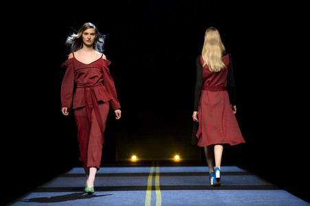 Moisés Nieto Fashion Show auf der Mercedes-Benz Fashion Week Madrid AW 2017