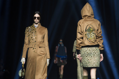 Alvarno Fashion Show auf der Mercedes-Benz Fashion Week Madrid AW 2017