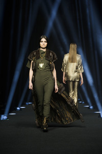 Alvarno Fashion Show auf der Mercedes-Benz Fashion Week Madrid AW 2017