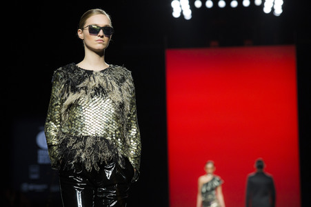 Custo Fashion Show auf der Mercedes-Benz Fashion Week Madrid AW 2017
