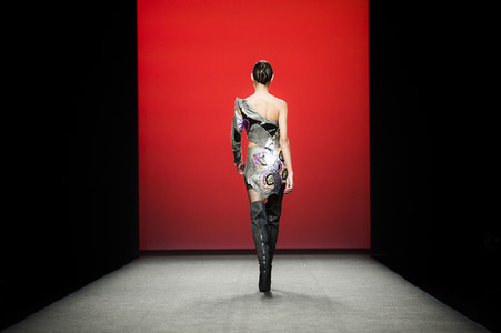 Custo Fashion Show auf der Mercedes-Benz Fashion Week Madrid AW 2017