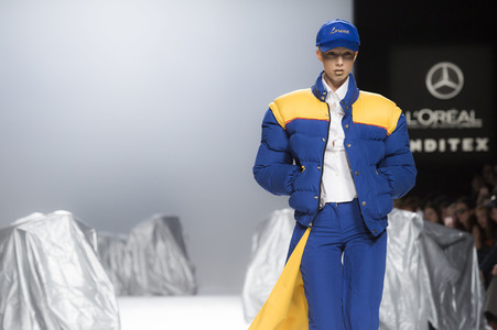 Maria ke Fisherman Fashion Show auf der Mercedes-Benz Fashion Week Madrid AW 2017
