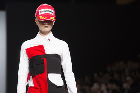 Maria ke Fisherman Fashion Show auf der Mercedes-Benz Fashion Week Madrid AW 2017