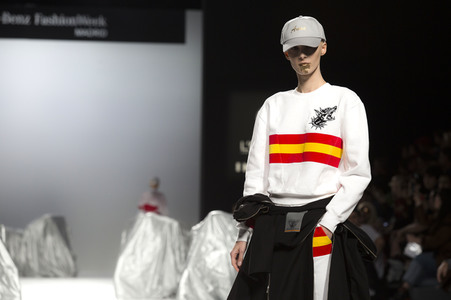 Maria ke Fisherman Fashion Show auf der Mercedes-Benz Fashion Week Madrid AW 2017