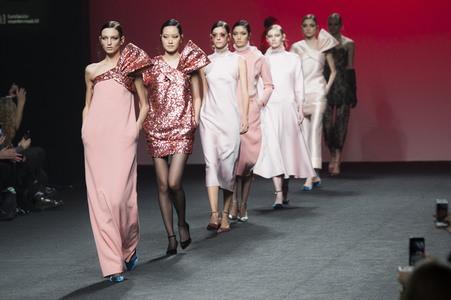 2nd Skin Fashion Show auf der Mercedes-Benz Fashion Week Madrid AW 2017