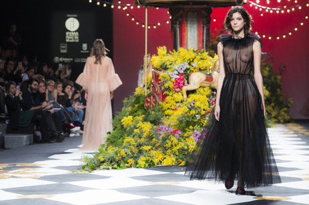 Jorge Vázquez Fashion Show auf der Mercedes-Benz Fashion Week Madrid AW 2017