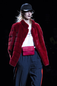 Jesús Lorenzo  Fashion Show auf der Mercedes-Benz Fashion Week Madrid AW 2017
