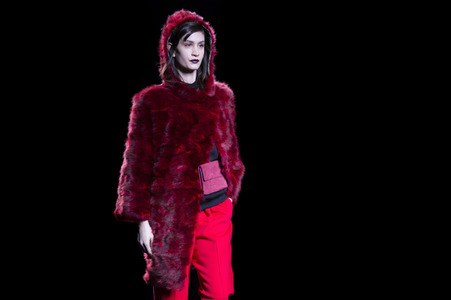 Jesús Lorenzo  Fashion Show auf der Mercedes-Benz Fashion Week Madrid AW 2017