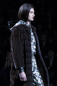 Jesús Lorenzo  Fashion Show auf der Mercedes-Benz Fashion Week Madrid AW 2017