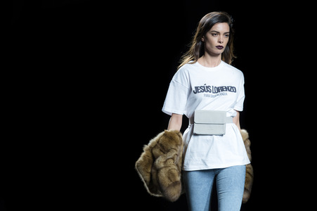 Jesús Lorenzo  Fashion Show auf der Mercedes-Benz Fashion Week Madrid AW 2017