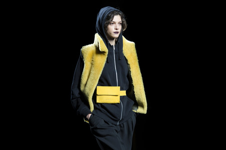 Jesús Lorenzo  Fashion Show auf der Mercedes-Benz Fashion Week Madrid AW 2017