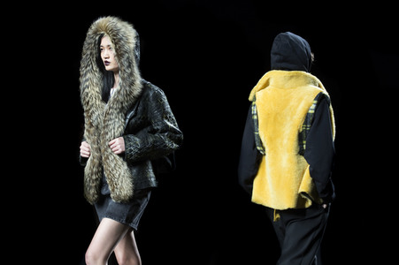 Jesús Lorenzo  Fashion Show auf der Mercedes-Benz Fashion Week Madrid AW 2017