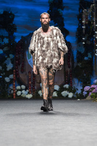 Francis Montesinos Fashion Show auf der Mercedes-Benz Fashion Week Madrid AW 2017
