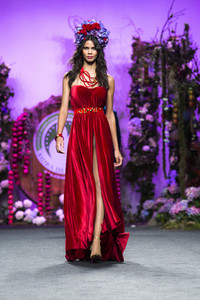 Francis Montesinos Fashion Show auf der Mercedes-Benz Fashion Week Madrid AW 2017