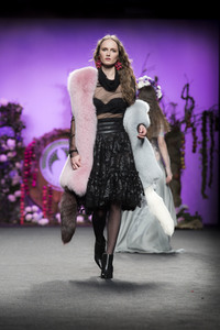 Francis Montesinos Fashion Show auf der Mercedes-Benz Fashion Week Madrid AW 2017