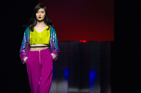 Esther Noriega Fashion Show auf der Mercedes-Benz Fashion Week Madrid AW 2017