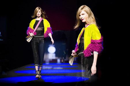 Esther Noriega Fashion Show auf der Mercedes-Benz Fashion Week Madrid AW 2017