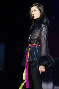 Esther Noriega Fashion Show auf der Mercedes-Benz Fashion Week Madrid AW 2017
