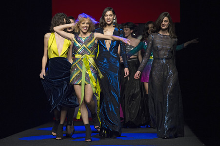 Esther Noriega Fashion Show auf der Mercedes-Benz Fashion Week Madrid AW 2017