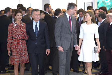 Die spanischen Royals auf der Kunstmesse ACRO in Madrid