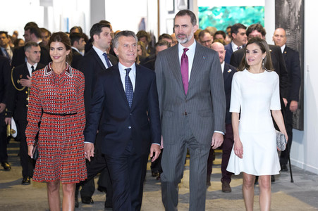 Die spanischen Royals auf der Kunstmesse ACRO in Madrid