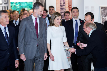 Die spanischen Royals auf der Kunstmesse ACRO in Madrid