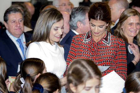 Die spanischen Royals auf der Kunstmesse ACRO in Madrid