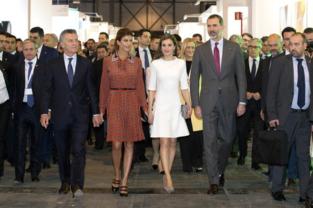 Die spanischen Royals auf der Kunstmesse ACRO in Madrid