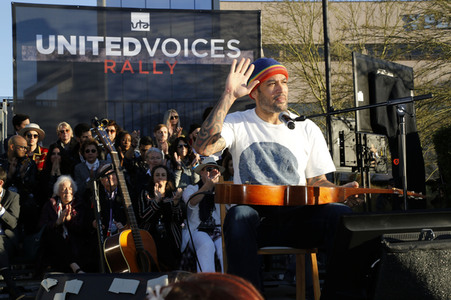 UTA's United Voices Kundgebung in Beverly Hills