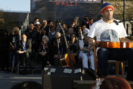 UTA's United Voices Kundgebung in Beverly Hills
