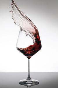 Symbolfoto Rotwein