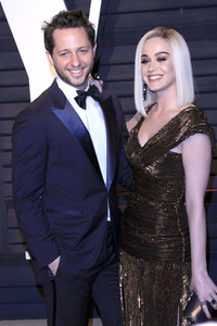 Vanity Fair Oscar Party 2017 in Beverly Hills