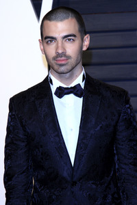 Vanity Fair Oscar Party 2017 in Beverly Hills