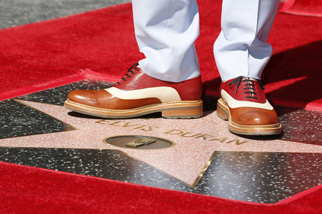 Elvis Duran erhält einen Stern auf dem Hollywood Walk of Fame in Los Angeles