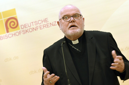 Pressekonferenz zur Deutschen Bischofskonferenz in Bensberg