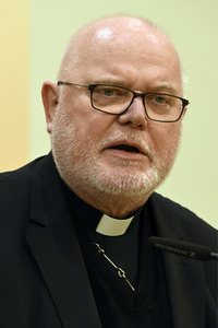 Pressekonferenz zur Deutschen Bischofskonferenz in Bensberg