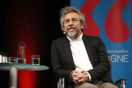 lit.Cologne Veranstaltung 'Die Freiheit des Wortes ist ein universelles Recht der Menschheit' in Köln