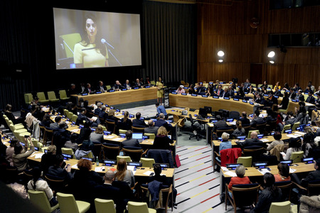 Amal Clooney spricht bei den Vereinten Nationen in New York