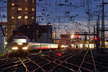 Symbolfoto Schienennetz