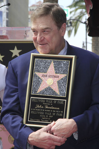 John Goodman erhält einen Stern auf dem Hollywood Walk of Fame in Los Angeles