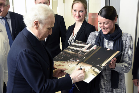 Eröffnung der José Carreras Ambulanz für Molekulare Therapien in Frankfurt