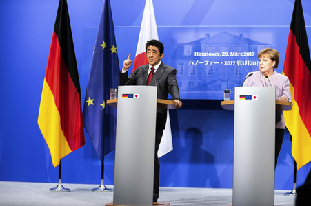 Pressekonferenz von Angela Merkel und Shinzo Abe in Hannover
