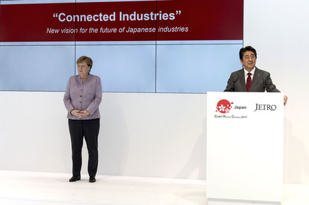 CeBIT Rundgang der Bundeskanzlerin Merkel in Hannover