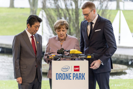 CeBIT Rundgang der Bundeskanzlerin Merkel in Hannover