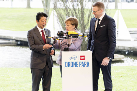 CeBIT Rundgang der Bundeskanzlerin Merkel in Hannover