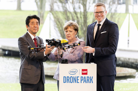 CeBIT Rundgang der Bundeskanzlerin Merkel in Hannover