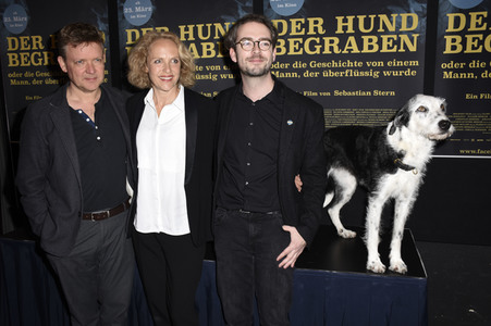 Filmpremiere 'Der Hund begraben' in München