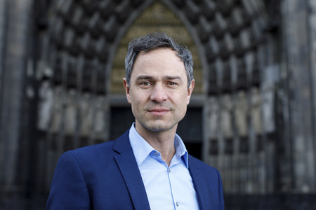 Exklusives Photoshooting mit Daniele Ganser in Köln