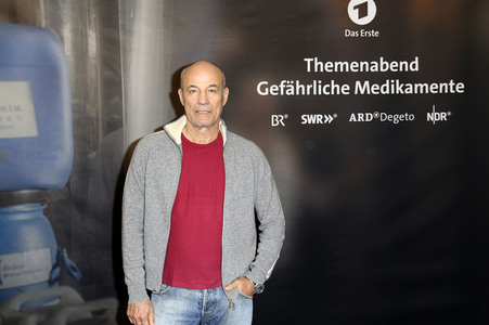 Photocall 'Gefährliche Medikamente' in Hamburg
